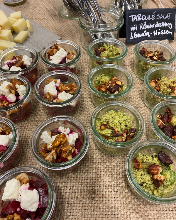 Catering-Buffet im zentroom – für Meetings im Coworking Space Bern