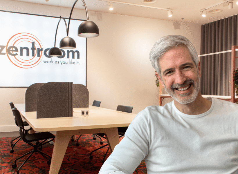 Michael Bridge im work per minute Pilotprojekt von zentroom im Bahnhof Bern